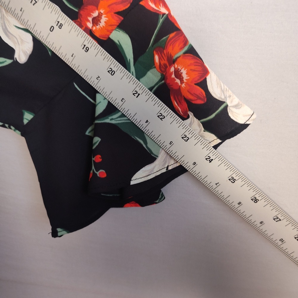 Old Navy Black Floral Smocked Neck Bell Sleeve Blouse Top Large - Picture 8 of 8